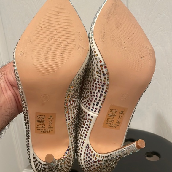 Rhinestone Pumps Size 8.5 - Picture 7 of 9